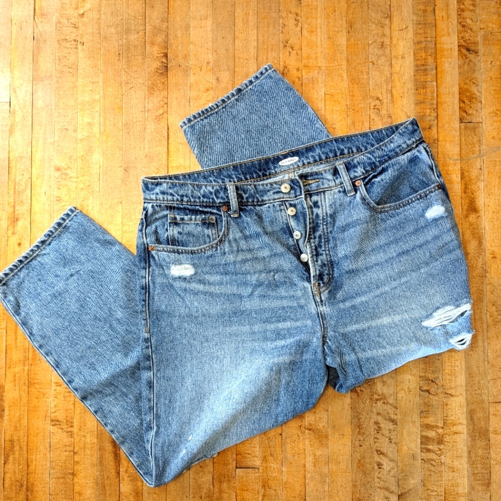 Old Navy high waisted ripped boyfriend jeans 16P